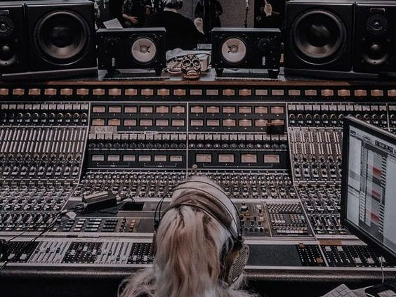 hoc-producer-o-dau-uy-tin