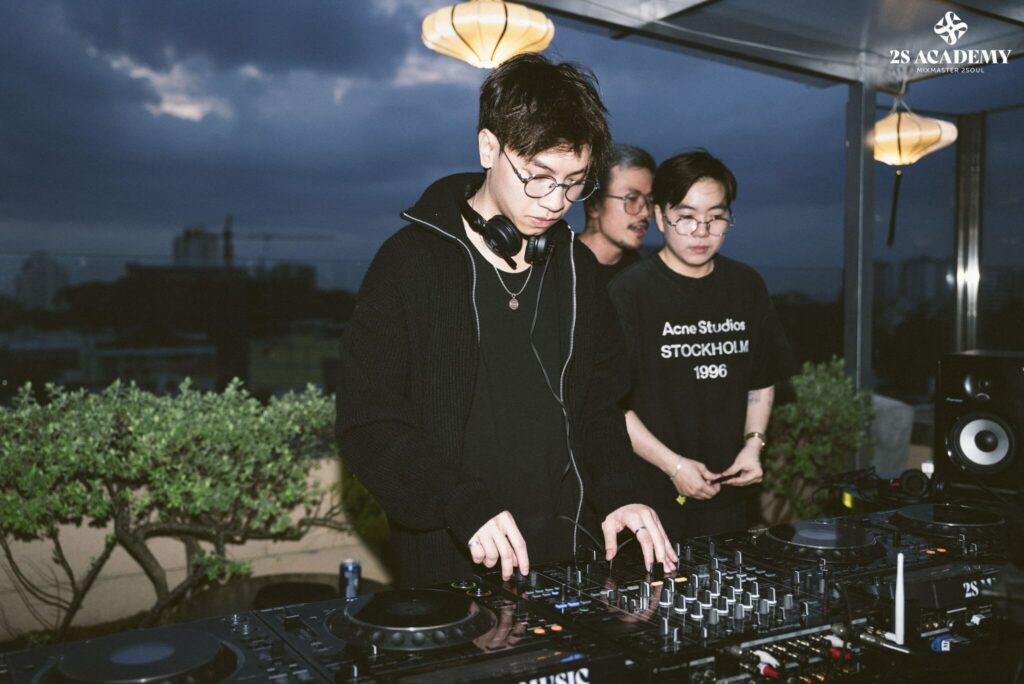 khoa-hoc-danh-dj-tphcm-tot