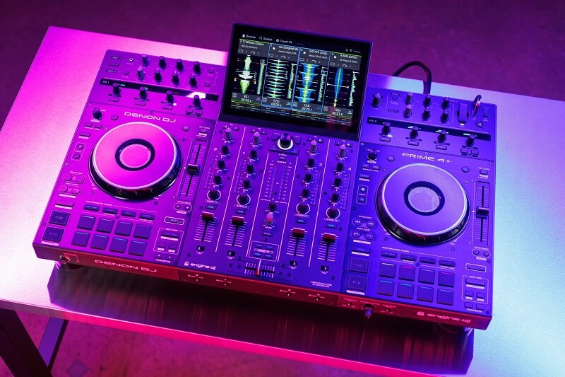 ban-dj-4-kenh-khac-gi-voi-ban-dj-2-kenh