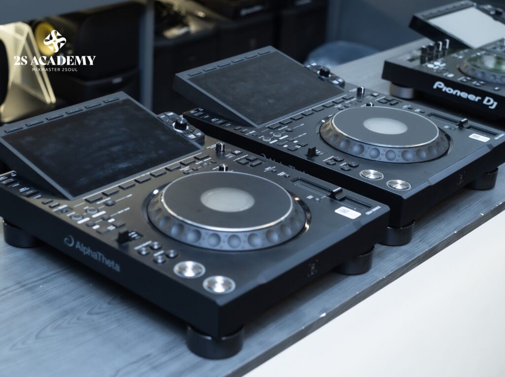 cach-ban-dan-cdj-nhanh
