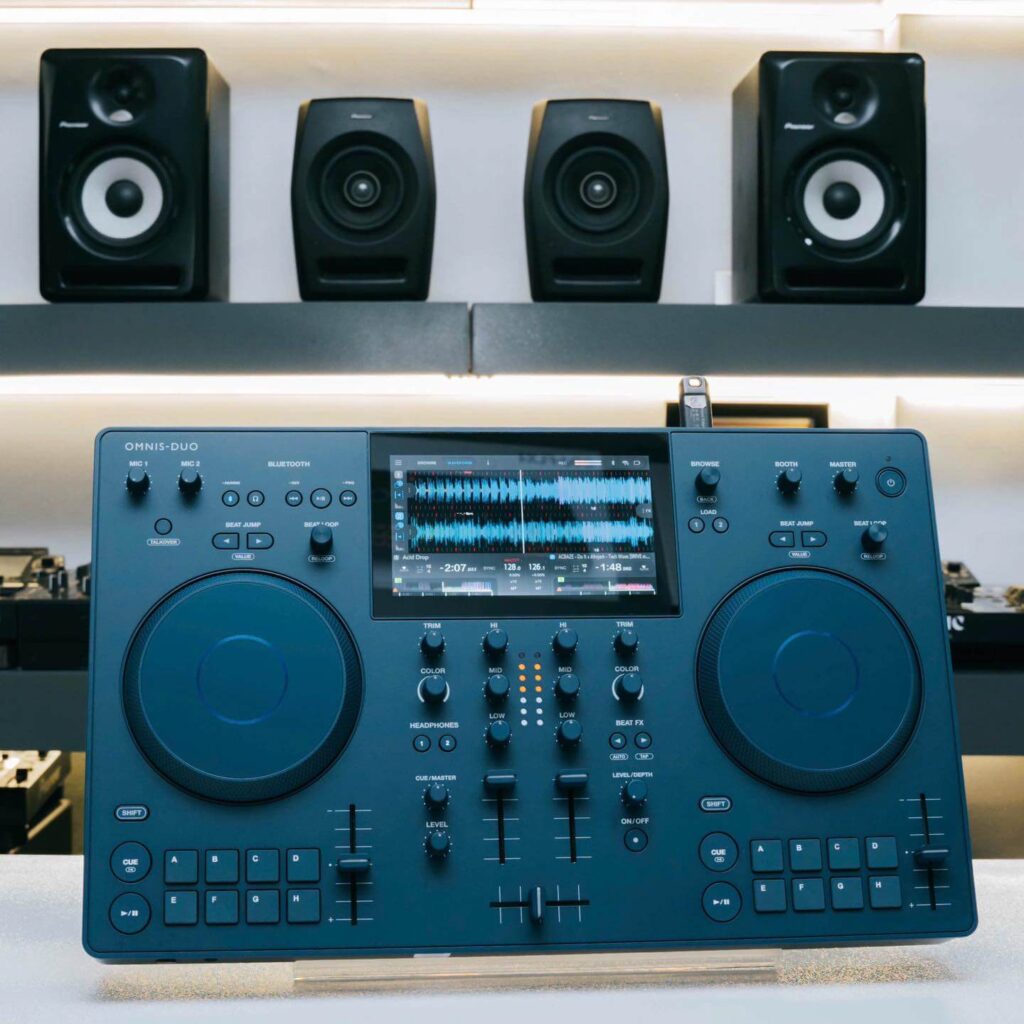 cho-thue-ban-dj-theo-gio
