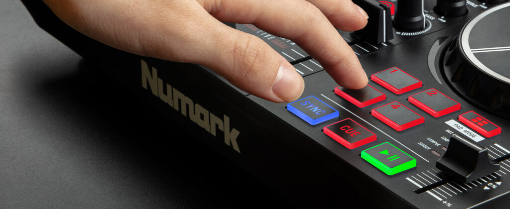 danh-gia-ban-dj-numark-co-tot-khong