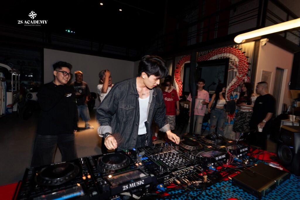hoc-dj-hai-phong-chuyen-nghiep-co-kho-khong