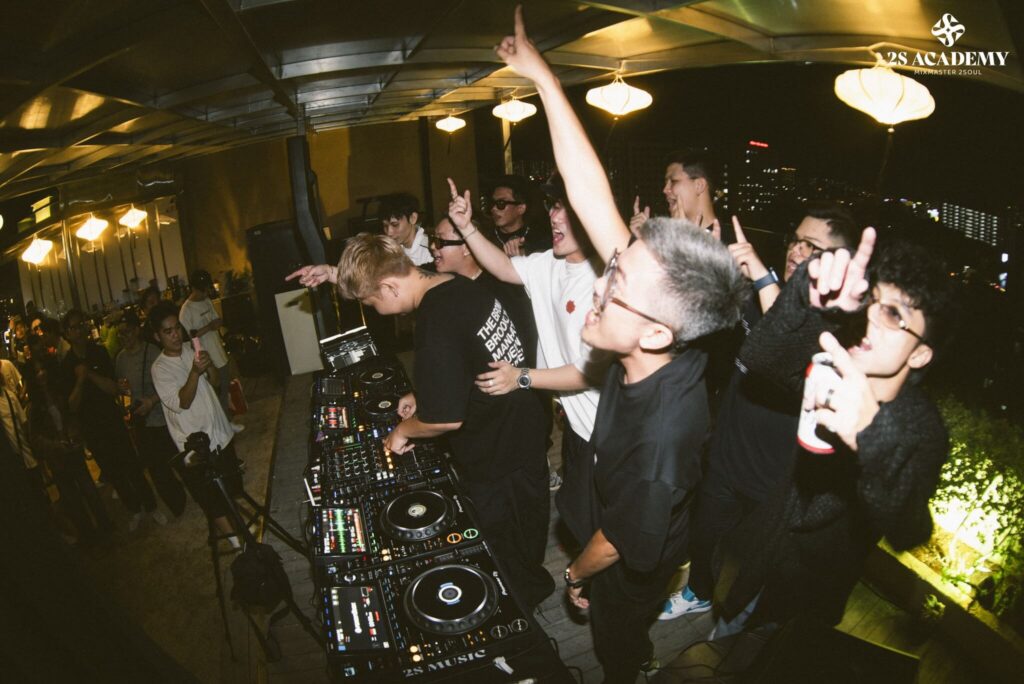 hoc-dj-mat-bao-lau-1-khoa