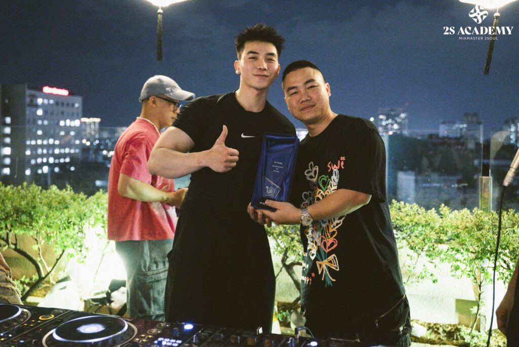 hoc-dj-mat-bao-lau-cho-nguoi-bat-dau