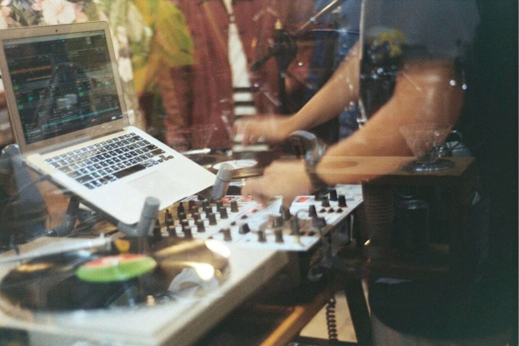 huong-dan-setup-ban-danh-dj-cho-nguoi-moi