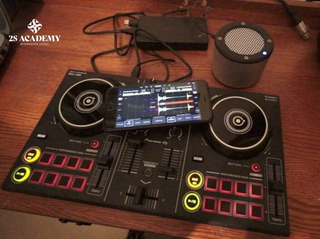 mua-ban-dj-o-nhat-tao-cu