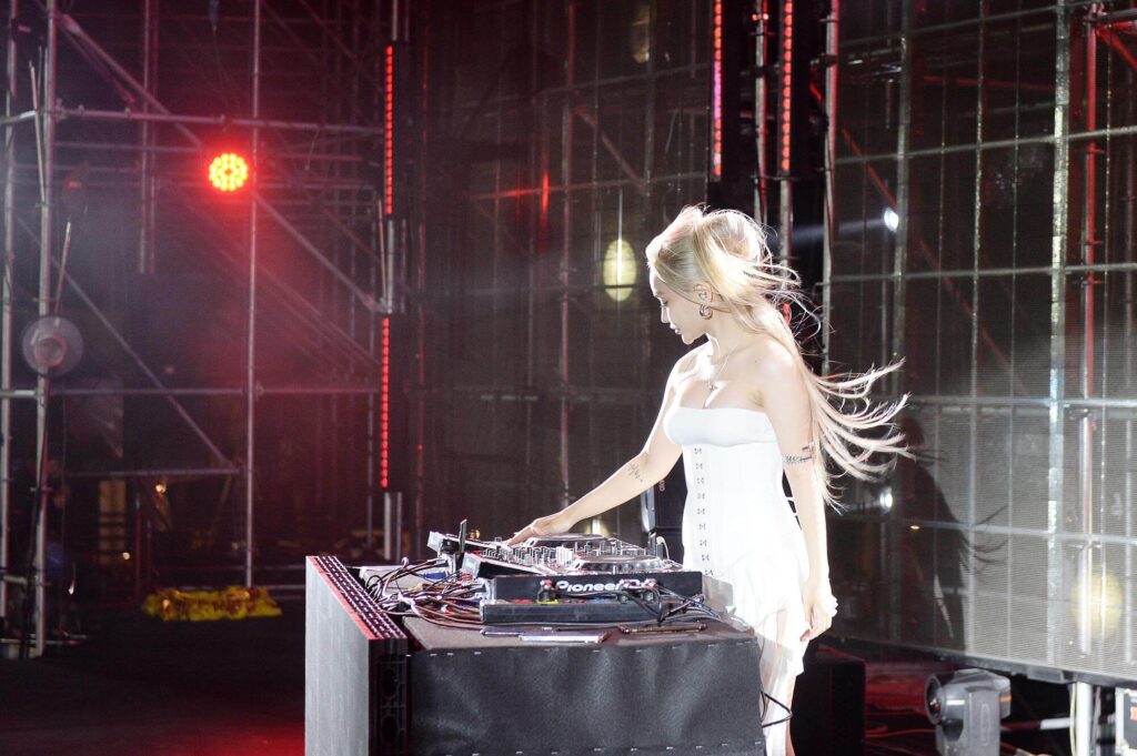thu-nhap-cua-dj-tai-tphcm