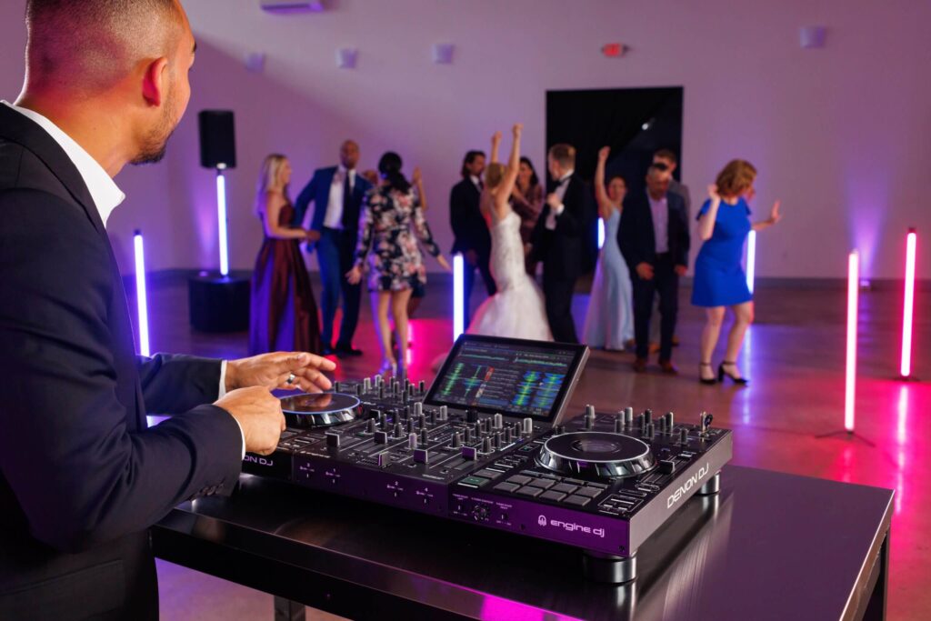 ban-dj-all-in-one-denon-prime-4-plus-gia-tot