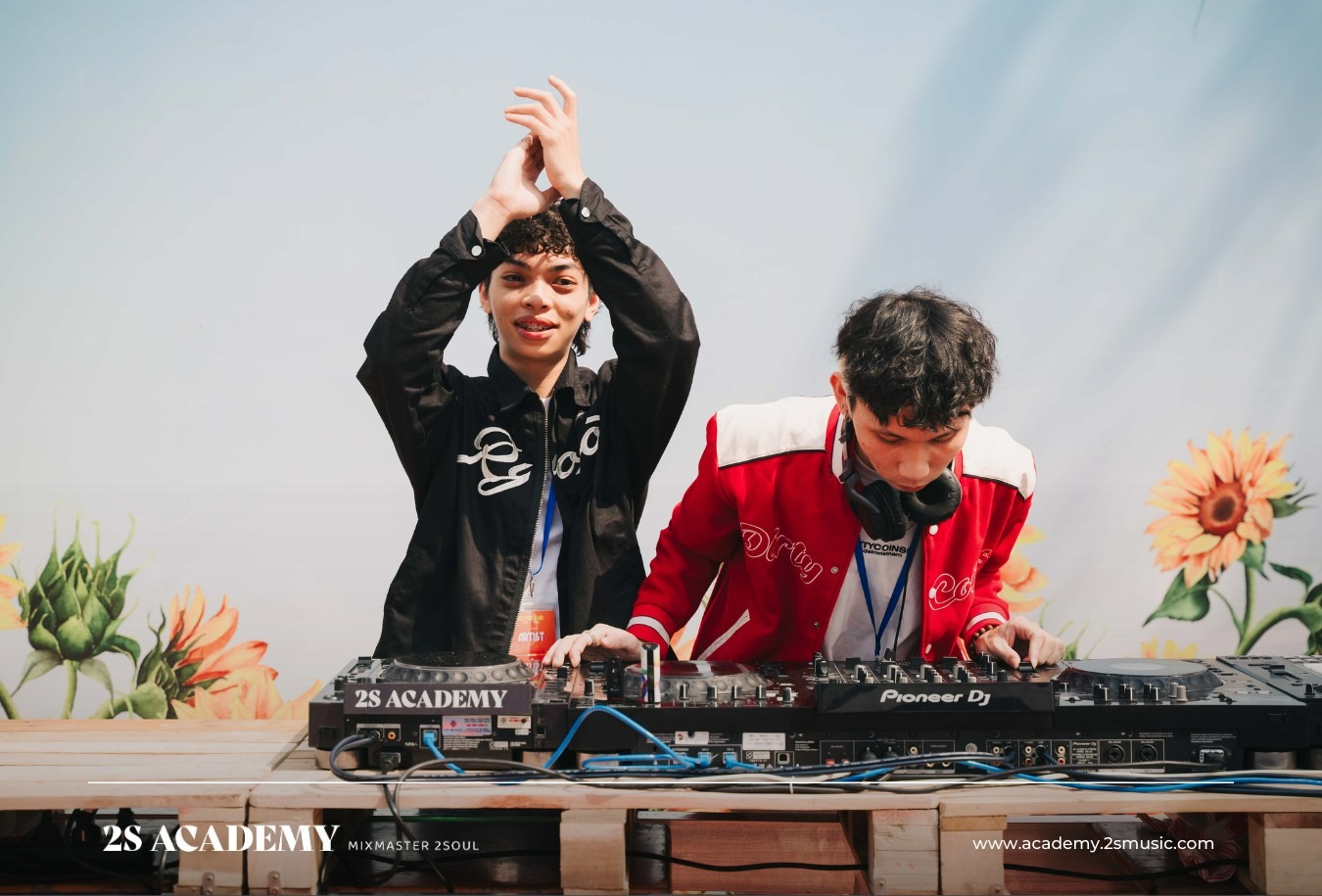 Học DJ có tốn kém không
