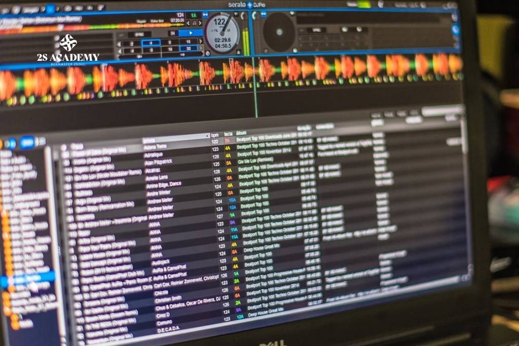 lo-trinh-hoc-dj-can-gi