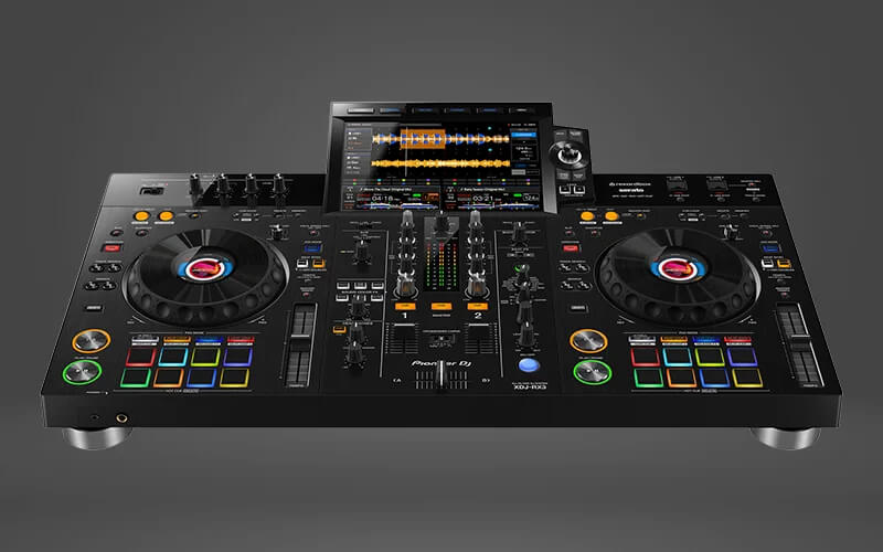 nen-mua-ban-dj-pioneer-xdj-rx3-khong